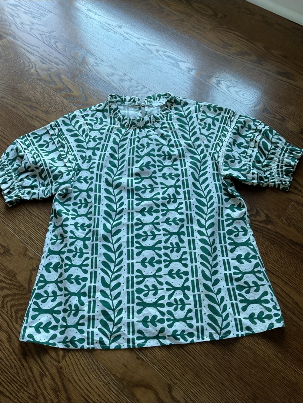 THML Green and White Leaf Print Blouse